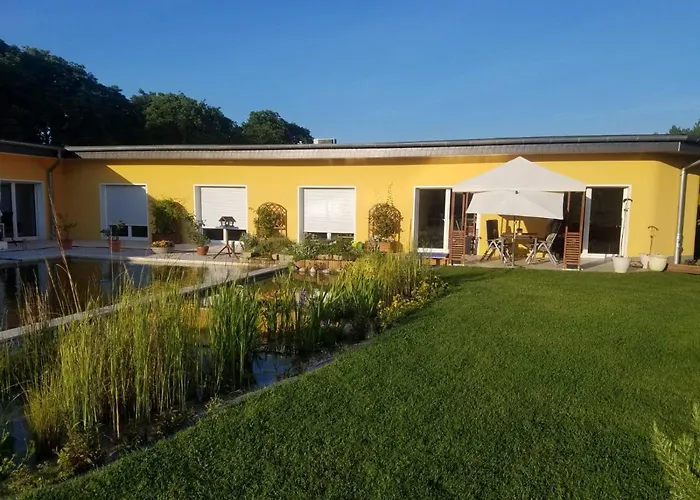 Zum Imker بيت للعطل *