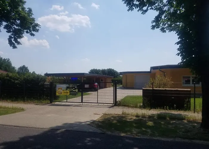 بيت للعطل Zum Imker *